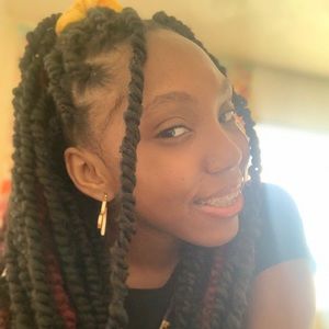 Meet your Posher, Mushira